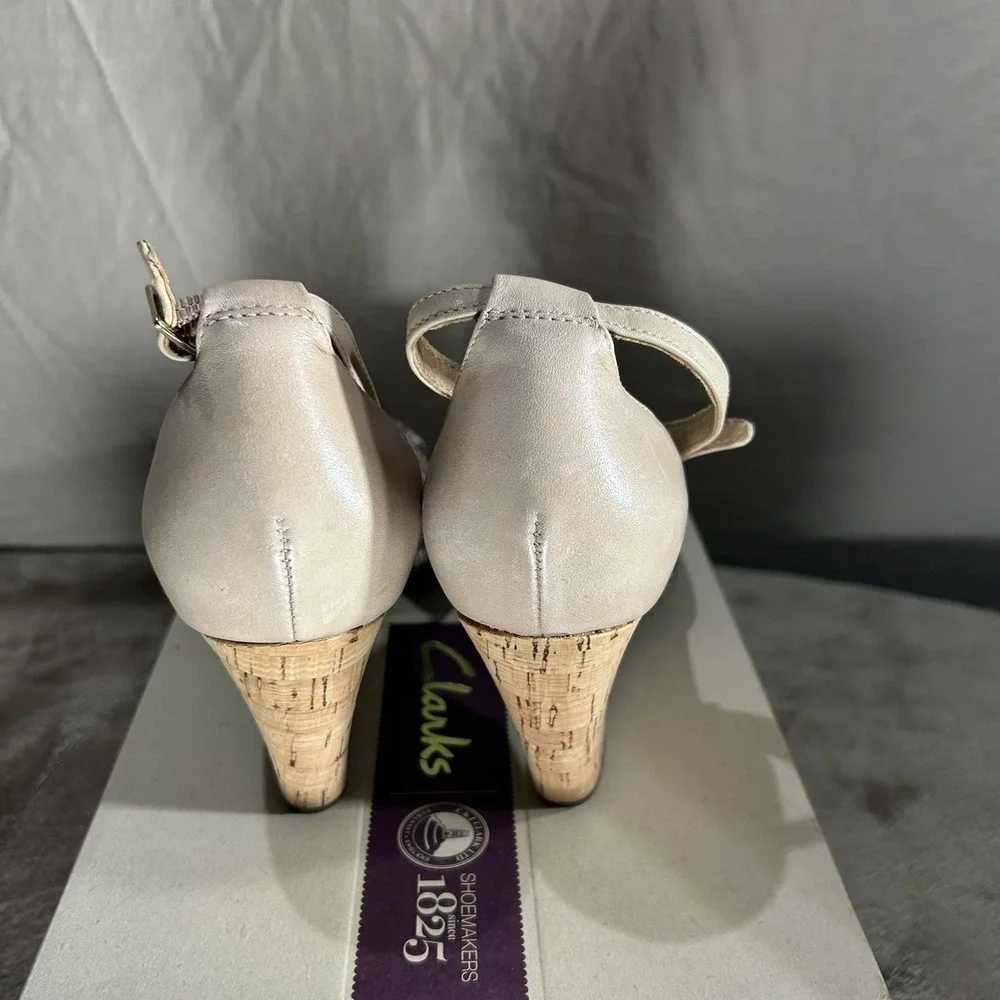 Clarks Women's Purity Hyline Natural Python Snake Cork Wedge Sandals Size 8.5